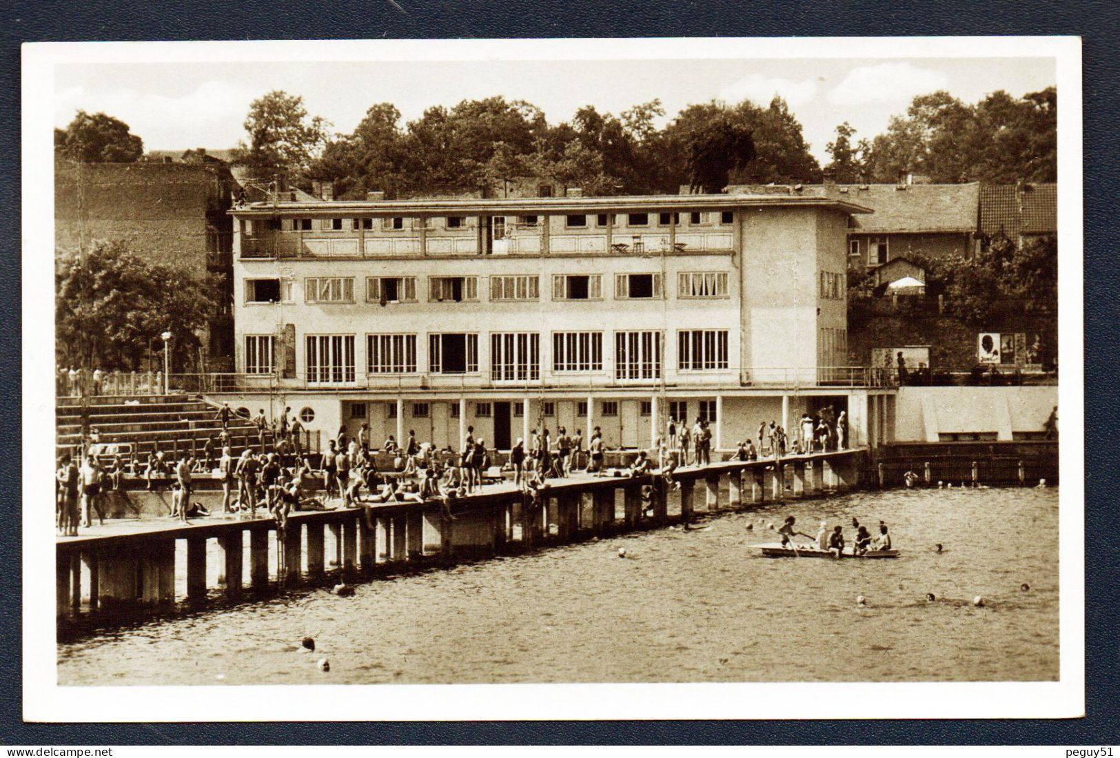 Darmstadt.  Jugendherberge Am Woog. Auberge De Jeunesse Au Bord Du Lac Grosser Woog. - Darmstadt