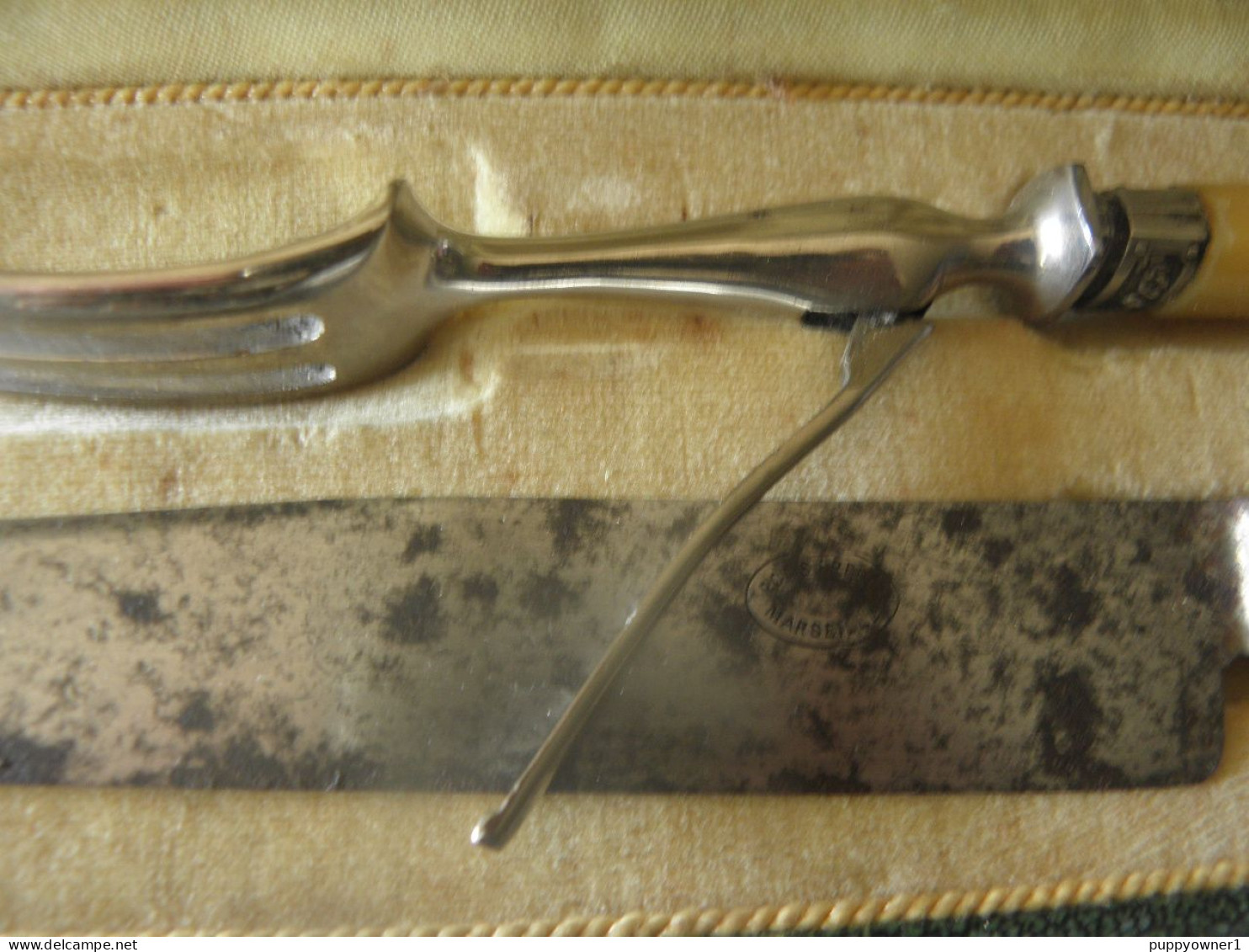 Antique Couteau Et  Fourchette En Boite Marseille - Couteaux