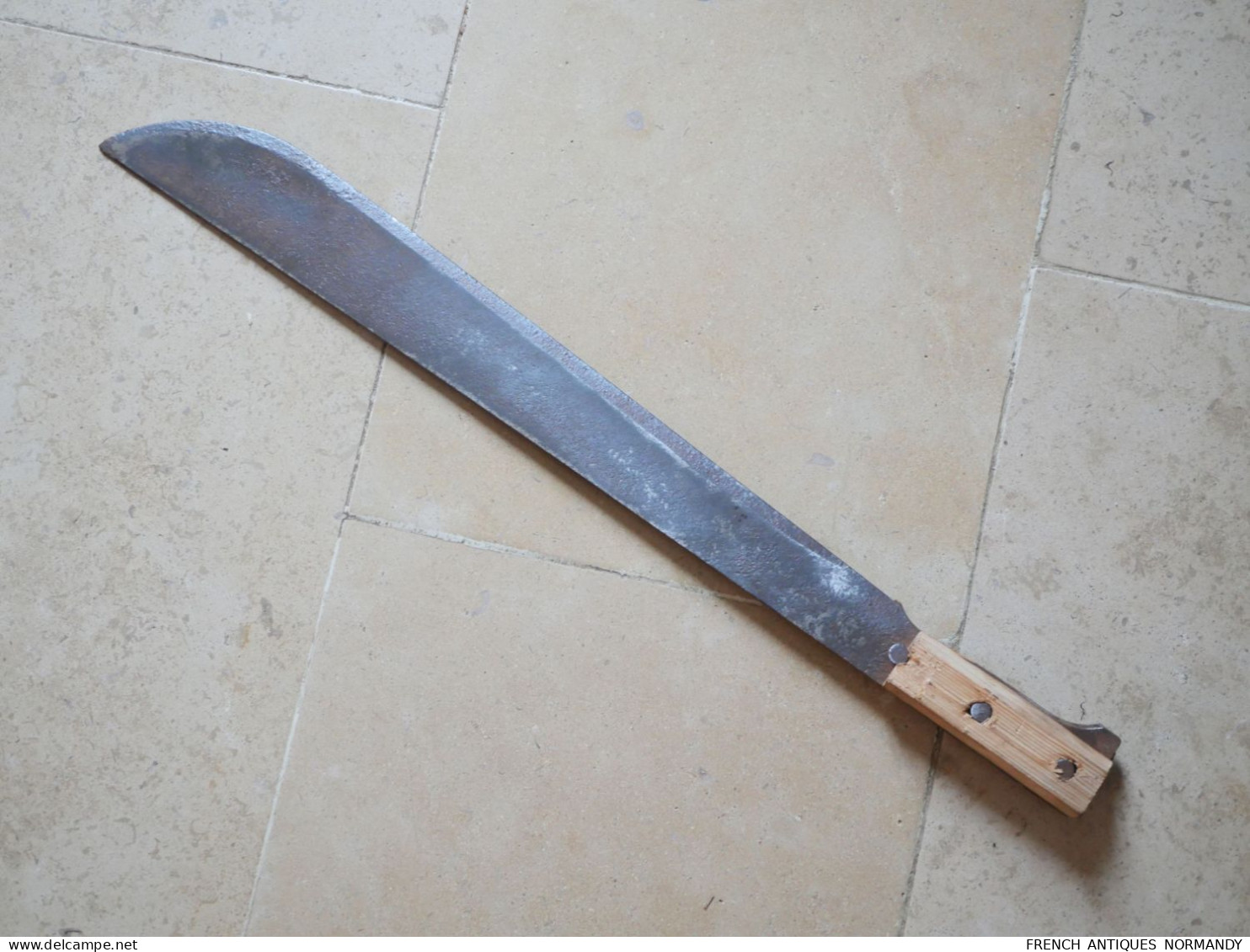 Machette Militaire à Identifier, Sans Doute US Provenance Terrain Normandie 1944   Provenance Terrain Garantie Normandie - Armas Blancas