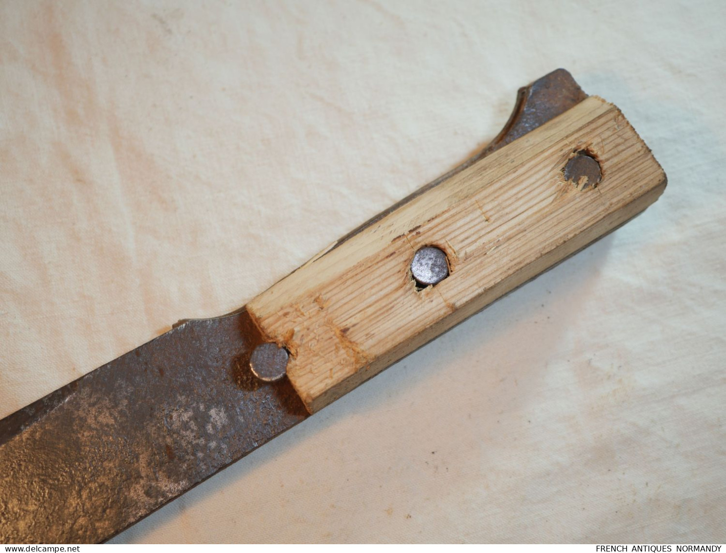 Machette Militaire à Identifier, Sans Doute US Provenance Terrain Normandie 1944   Provenance Terrain Garantie Normandie - Knives/Swords