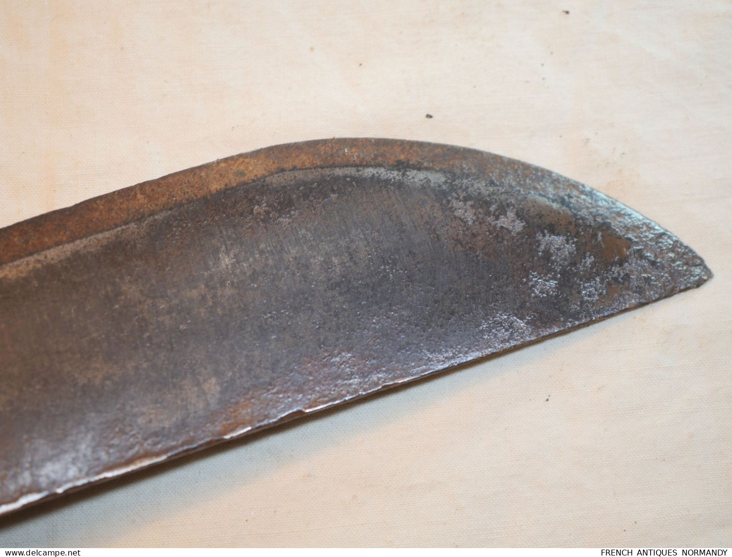 Machette militaire à identifier, sans doute US provenance terrain Normandie 1944   Provenance terrain garantie Normandie