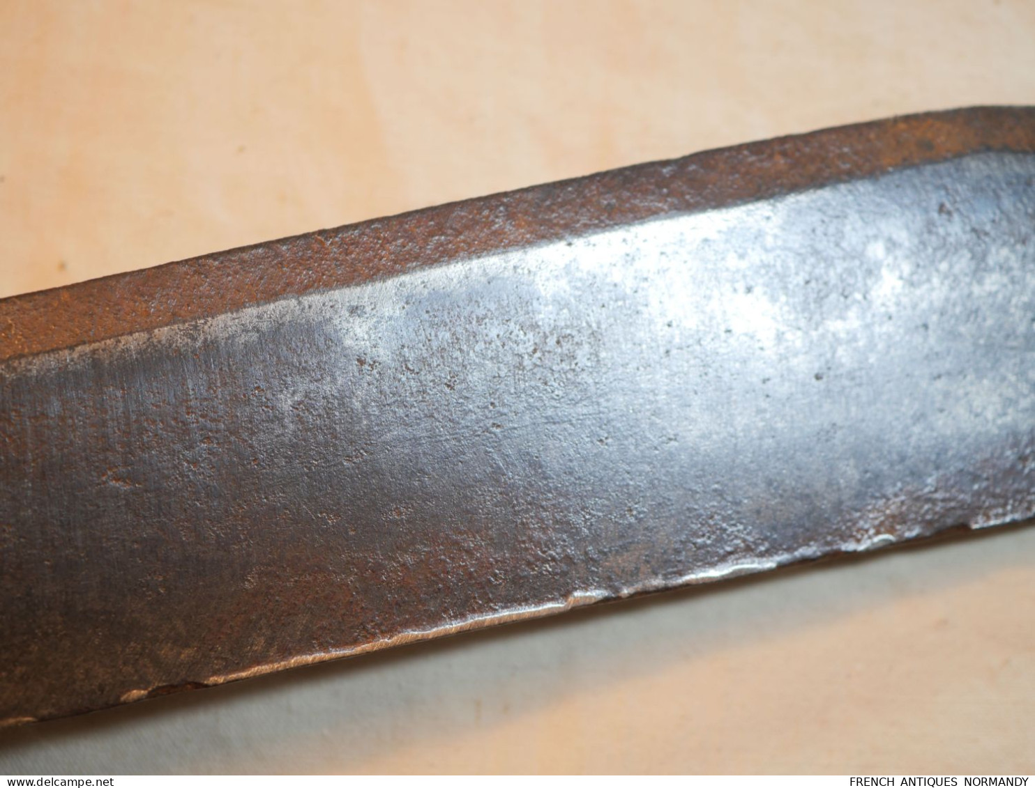 Machette militaire à identifier, sans doute US provenance terrain Normandie 1944   Provenance terrain garantie Normandie