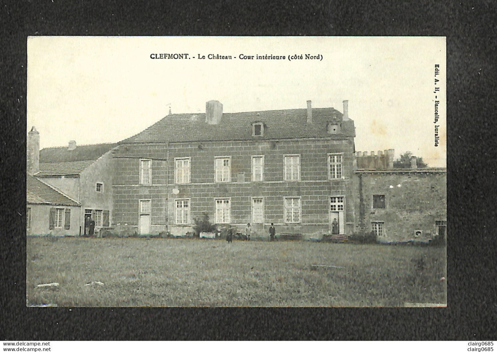 52 - CLEFMONT - Le Château - Cour Intérieure (côté Nord) - 1918 - Clefmont