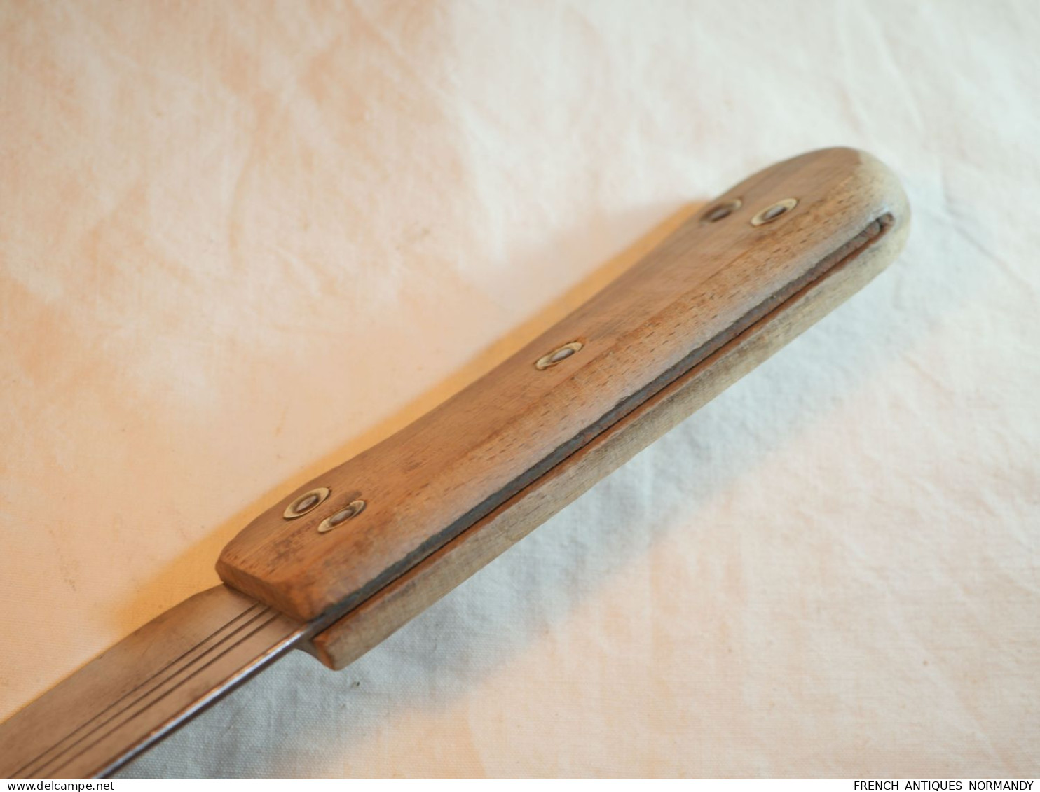 Couteau machette sans doute militaire - époque après guerre ou WWII   Longueur lame 45 cm