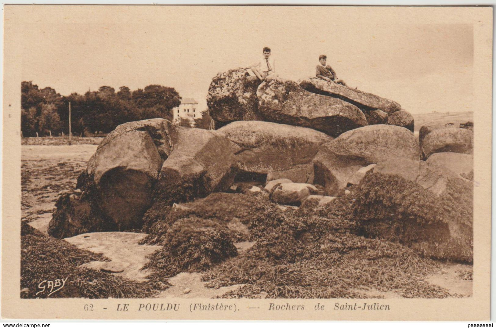 LE POULDU  ROCHERS DE SAINT JULIEN - Le Pouldu