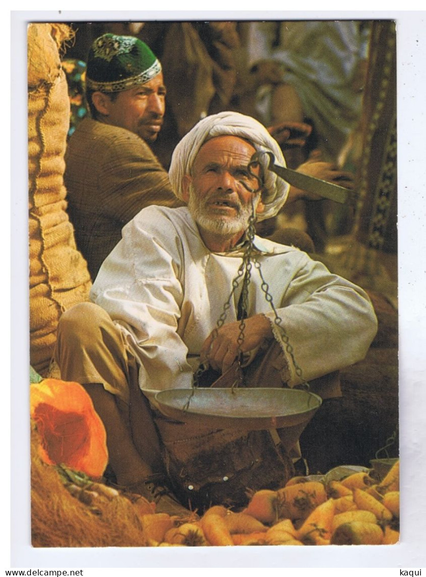METIER - MAROC TYPIQUE - SOUK : Marchand De Légumes - Color Marrakech - N° 632 - Vendedores Ambulantes