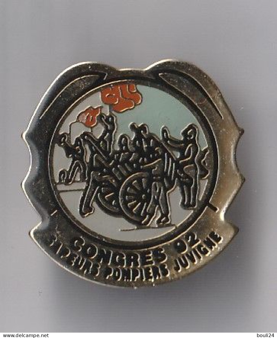 PIN'S THEME POMPIERS DE JUVIGNE  DANS LA MANCHE  CONGRES  SAPEURS POMPIERS 1192 - Feuerwehr