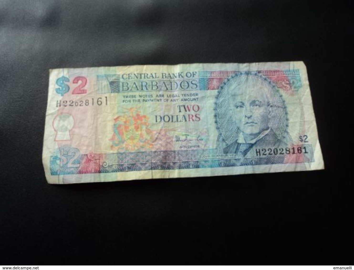 BARBADES : 2 DOLLARS    ND 1989    P 54d      TTB - Barbados