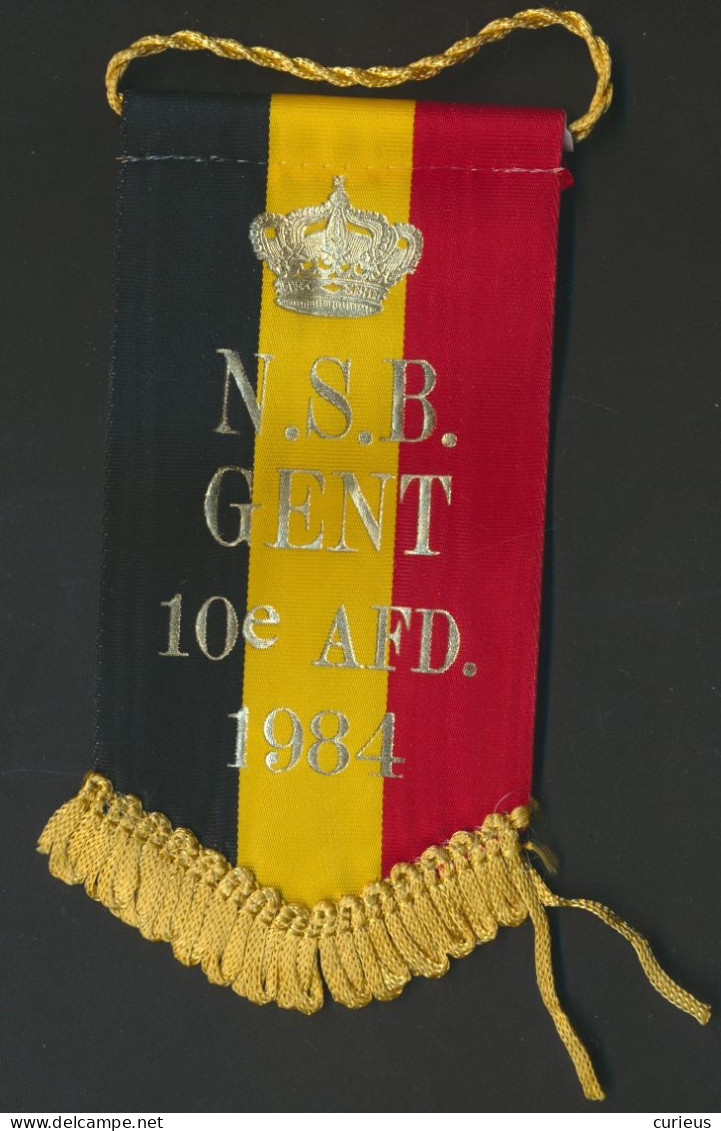 GENT * VLAGJE * NATIONALE STRIJDERSBOND BELGIE * 10e AFD * 1984 * PETIT DRAPEAU * WOII * 16 X 7.50 CM - Vlaggen