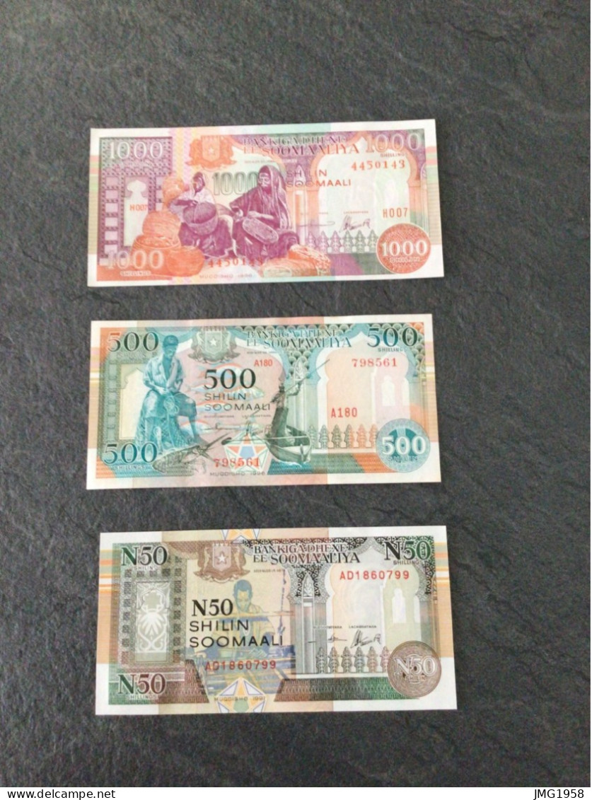 3 ANCIENS BILLETS SOMALIE -3 OLD SOMALIA BANKNOTES. - Somalia