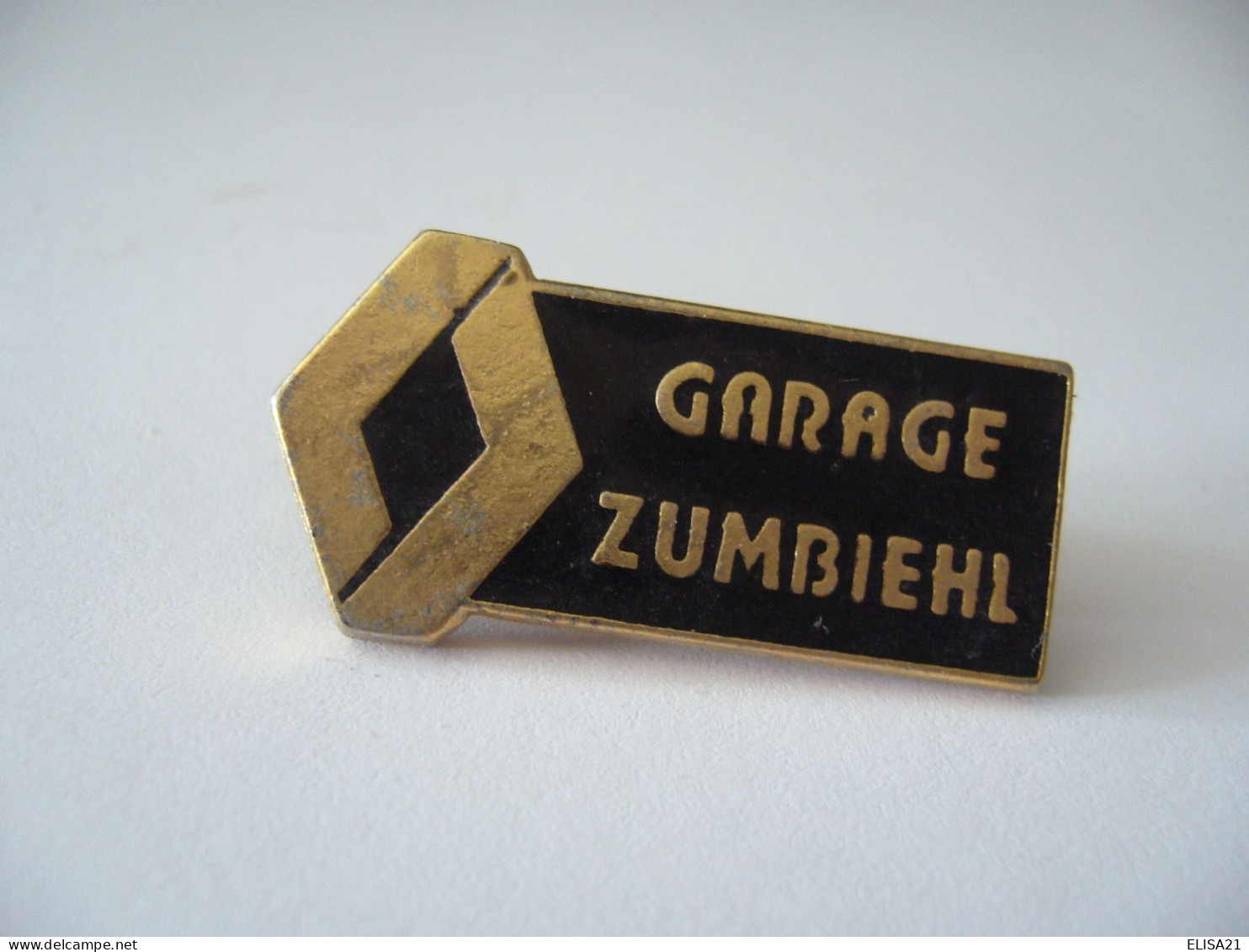 PIN'S PINS PIN PIN’s ピンバッジ  GARAGE ZUMBIEHL RENAULT - Renault