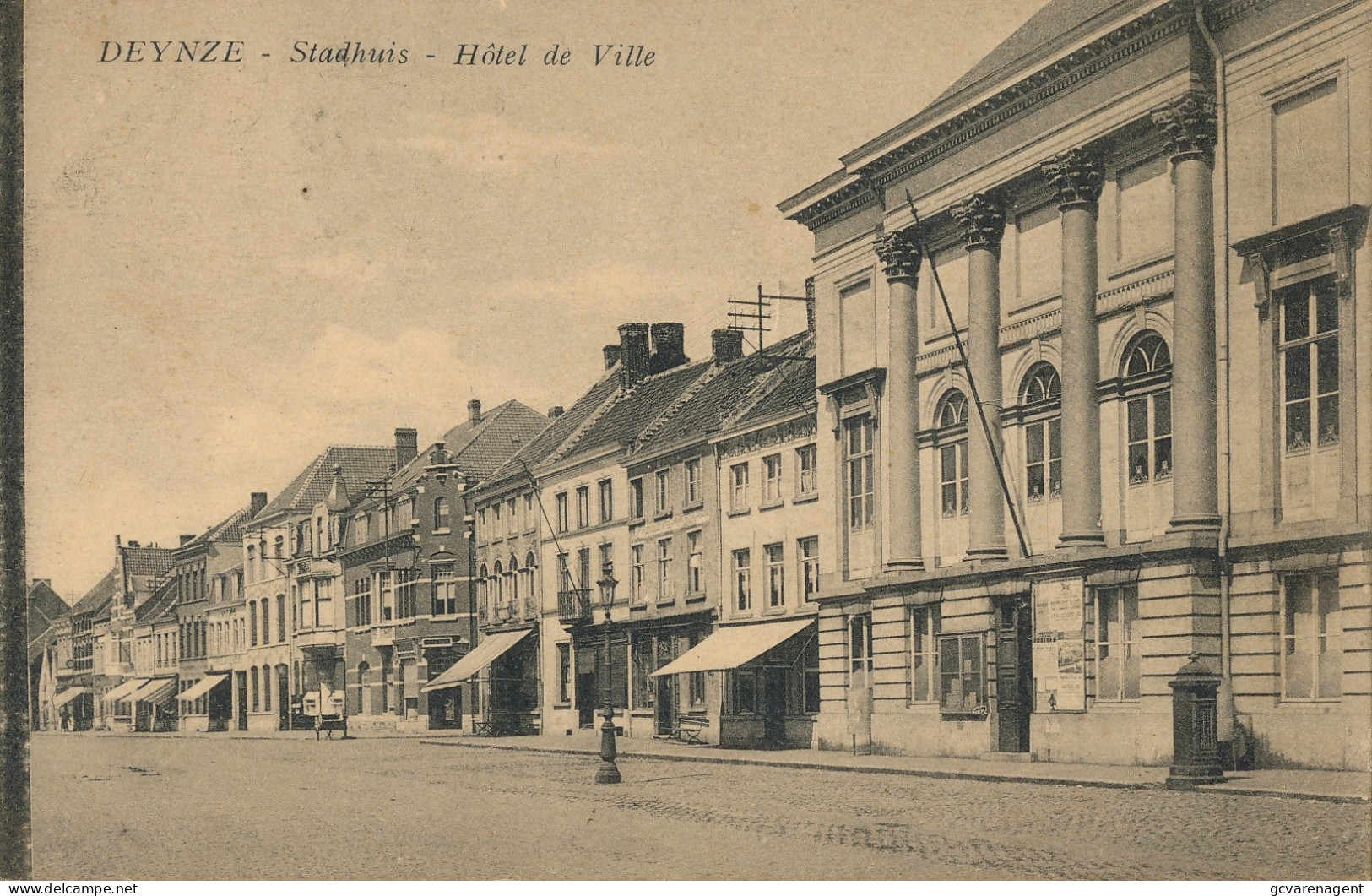 DEINZE   STADHUIS            ZIE AFBEELDINGEN - Deinze