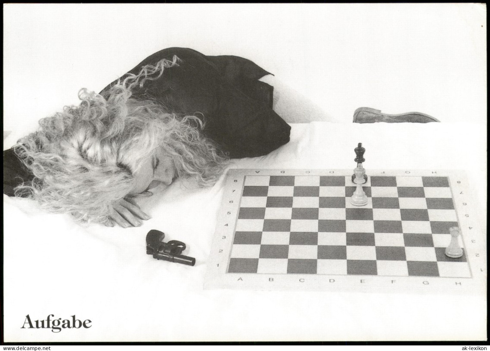 Schach Chess Limitierte Motivkarte "Aufgabe" Frau Vor Schachbrett 1990 - Contemporain (à Partir De 1950)