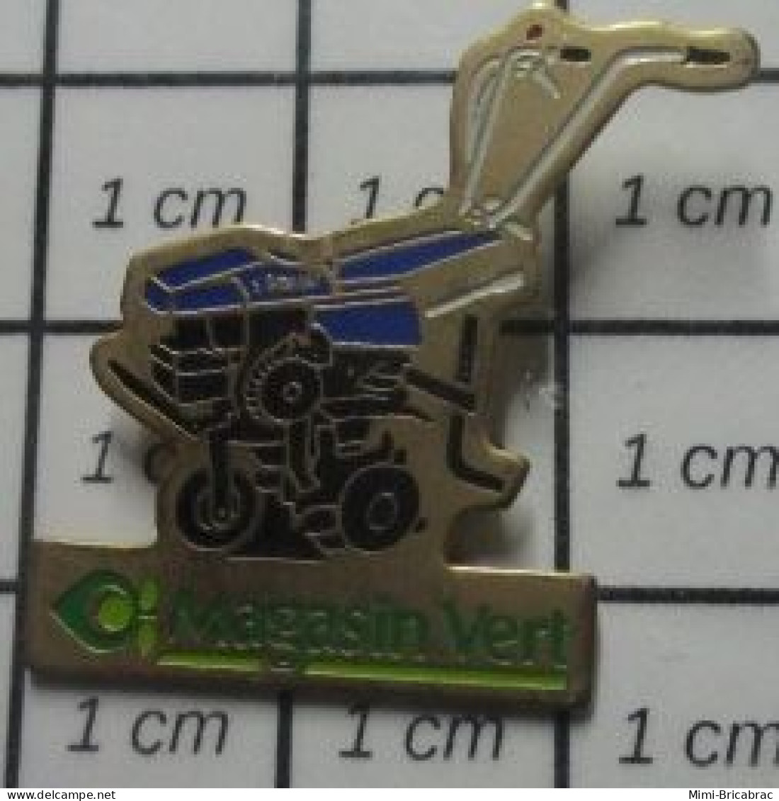 713B Pin's Pins / Beau Et Rare : MARQUES / MAGASIN VERT MOTOCULTEUR - Marques