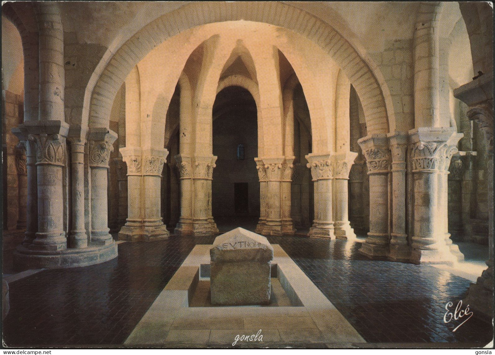 SAINTES 1970 "Basilique St-Eutrope" Lot De 3 Cartes Postales - Churches & Cathedrals