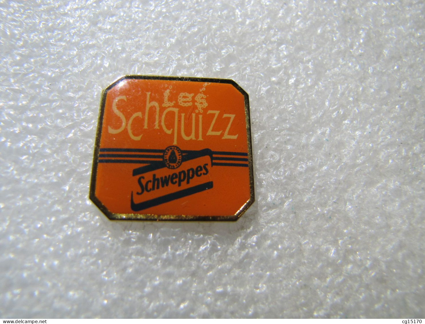 RARE PIN'S       SCHWEPPES     LES  SCHQUIZZ - Boissons