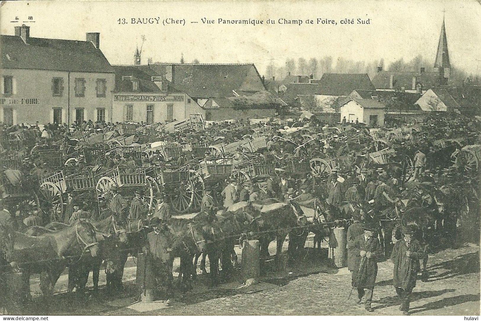 18  BAUGY - VUE PANORAMIQUE DU CHAMP DE FOIRE, COTE SUD (etat Moyen) (ref 3841) - Baugy