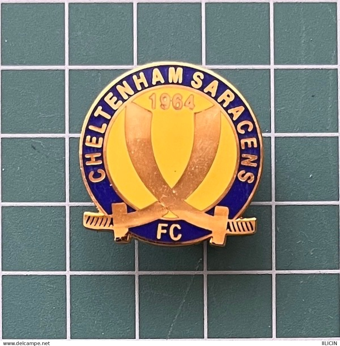 Badge Pin ZN013177 - Football Soccer Calcio England Cheltenham Saracens - Fussball