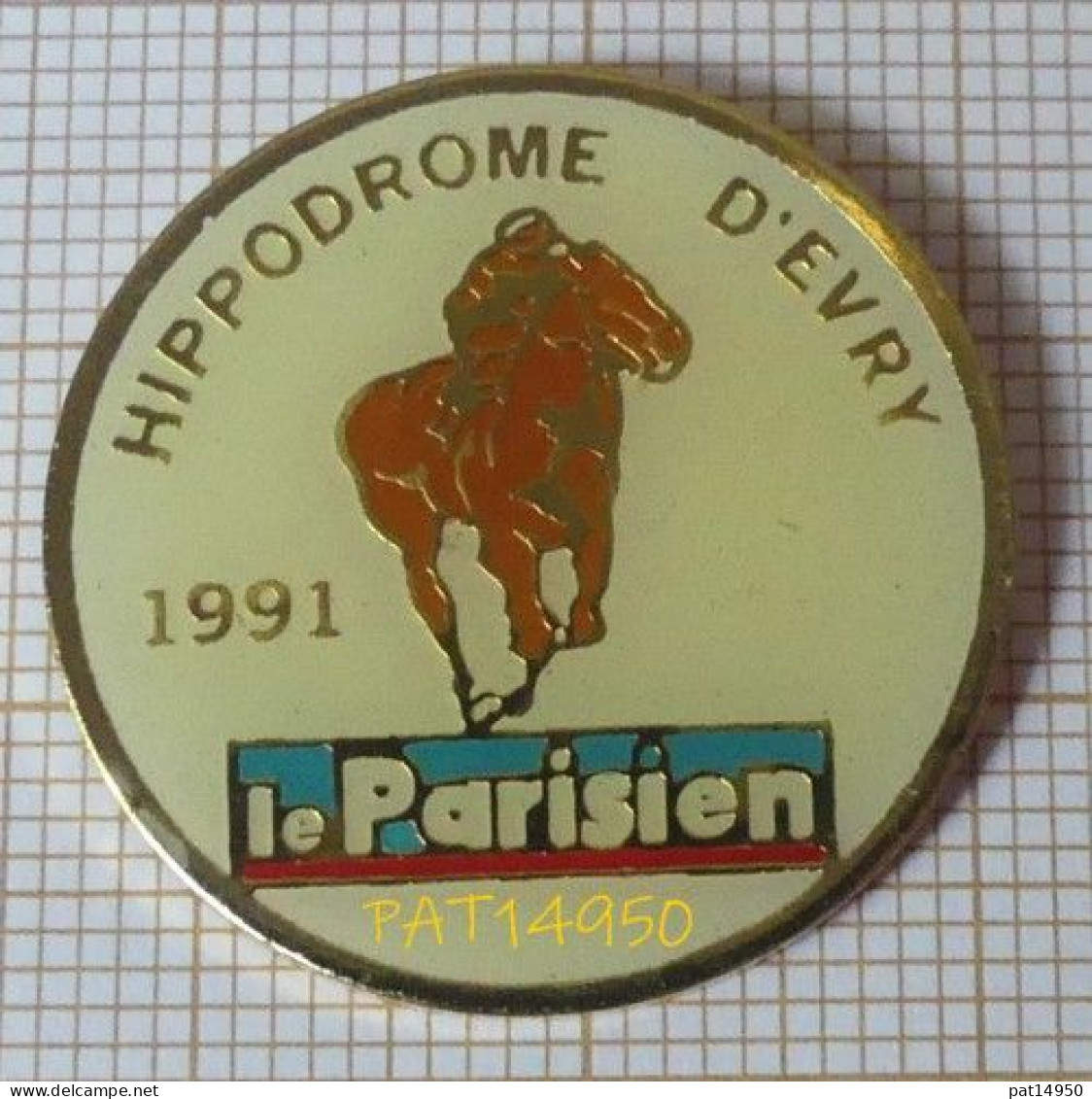 PAT14950 JOURNAL LE PARISIEN HIIPODROME D'EVRY 1991  PRESSE ECRITE PMU COURSES HIPPIQUES CHEVAL - Médias