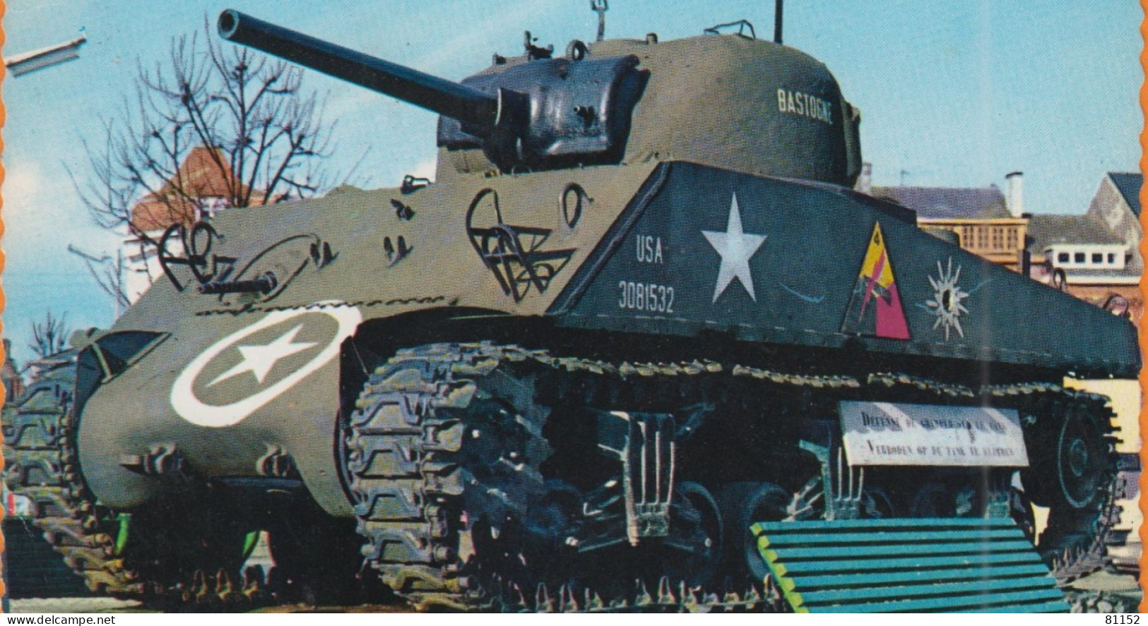 Belgique   CPSM De  BASTOGNE   " Place Du Général Mac Auliffe Avec Le TANK "  Avec Paire De 1F + 50c  Pour LUXEMBOURG - Bastogne