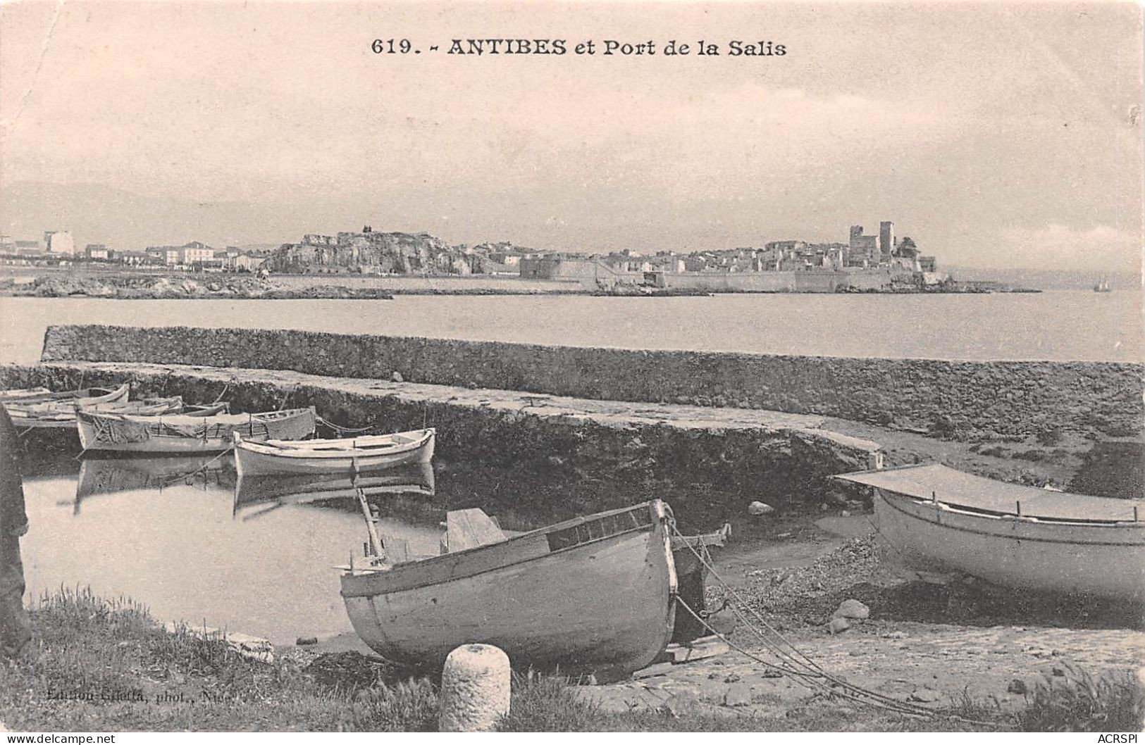 06 ANTIBES Et Port De La SALIS       (Scan R/V) N° 53 \MR8014 - Antibes - Altstadt