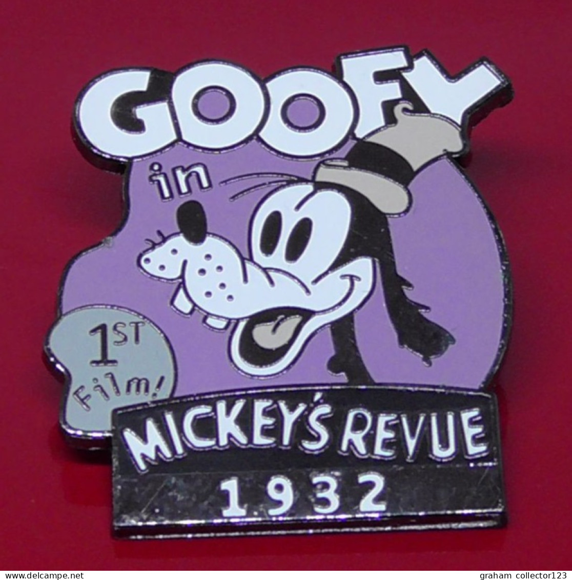 Modern Enamel And Metal Badge Disney Countdown To The Millennium Goofy Character Mickey's Revue 1932 1999 - Disney