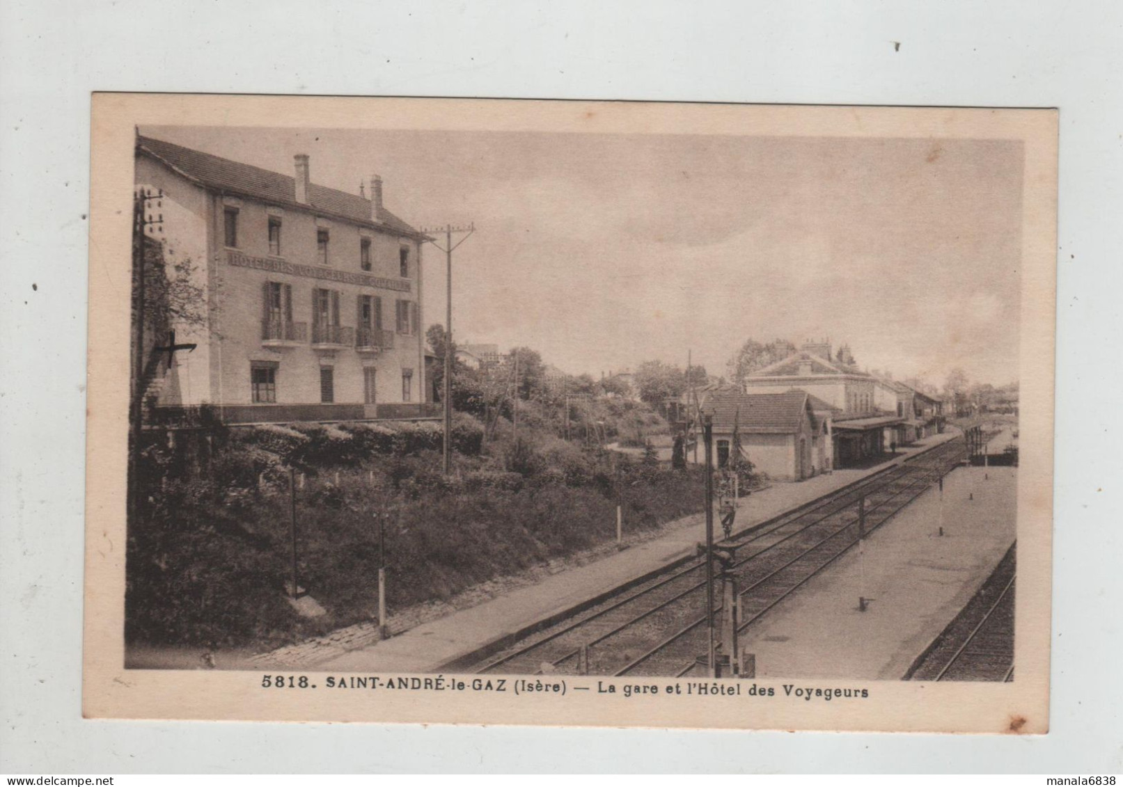 Saint André Le Gaz La Gare Et L'hôtel Des Voyageurs - Saint-André-le-Gaz