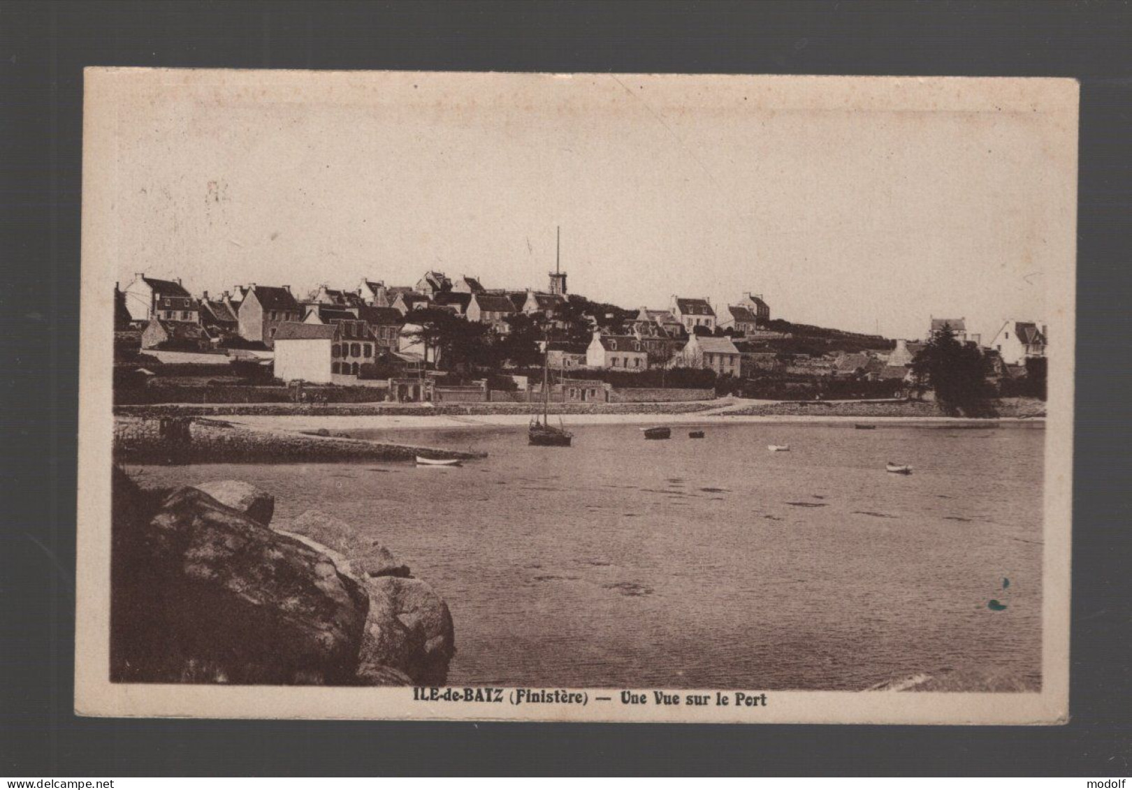 CPA - 29 - Ile De Batz - Une Vue Sur Le Port - Circulée - Ile-de-Batz