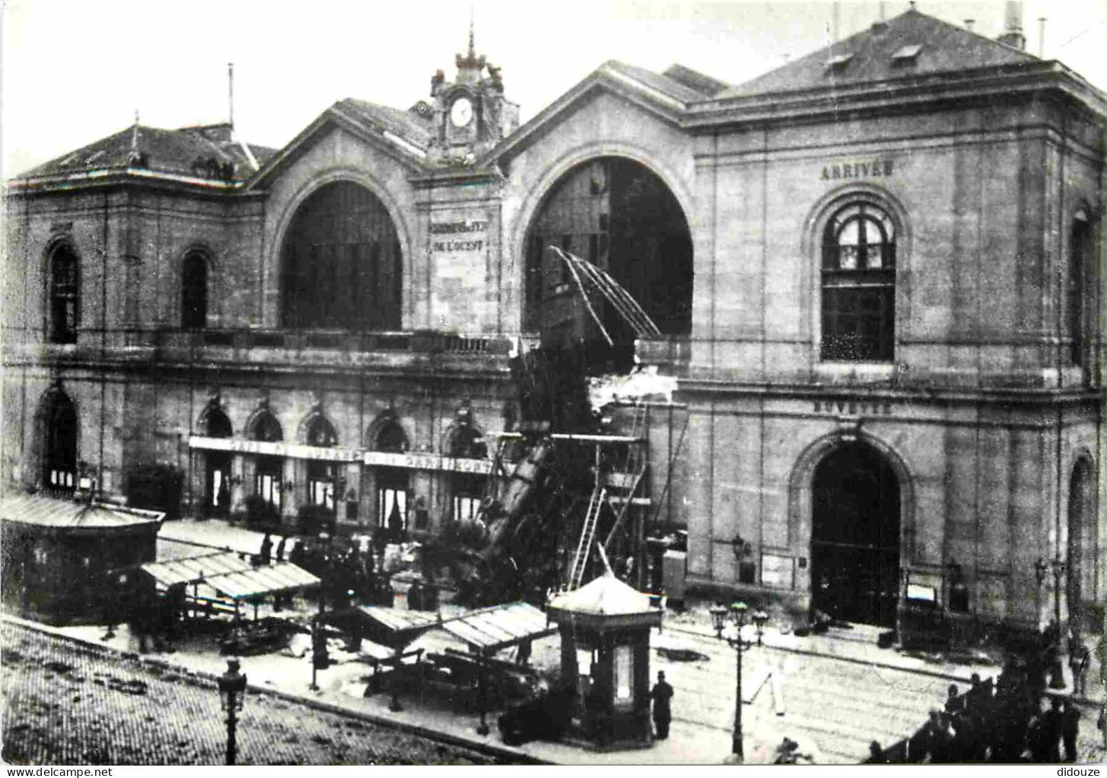 Reproduction CPA - 75 Paris - Gare Montparnasse - Une Arrivée Imprévue 28 Octobre 1895 - Traln Venant De Granvllle - Par - Ohne Zuordnung