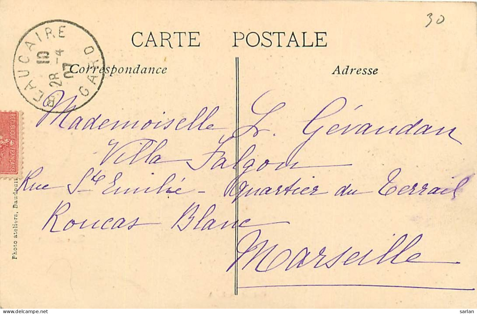 30 , BEAUCAIRE , Un Salut , * 500 55 - Beaucaire