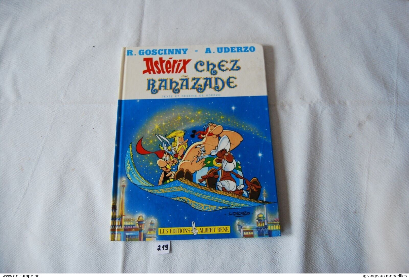 C219 Bande Dessinée - Astérix Chez Rahazade - 1987 Uderzo - Astérix