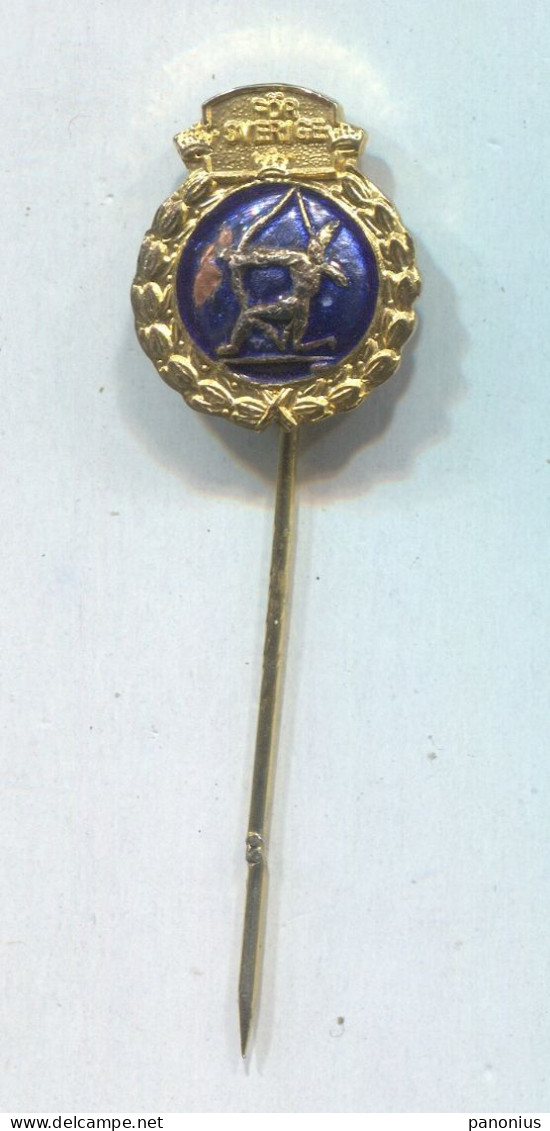 Archery - Sweden, Vintage Pin Badge Abzeichen - Boogschieten