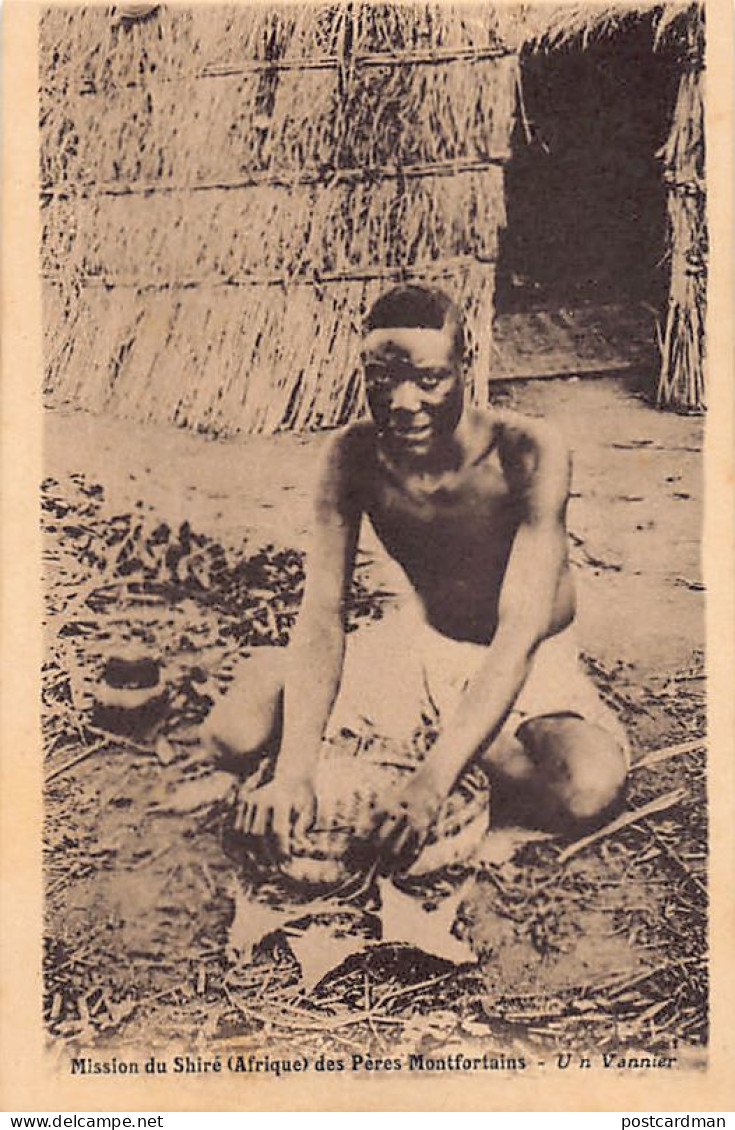 Malawi - A Basket Maker - Publ. Company Of Mary - Mission Du Shiré Des Pères Montfortains - Malawi