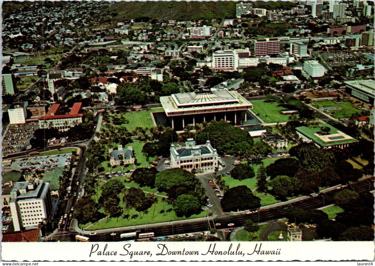 6-4-2024 (1 Z 12) USA - Hawaii Honolulu Palace Square - Honolulu