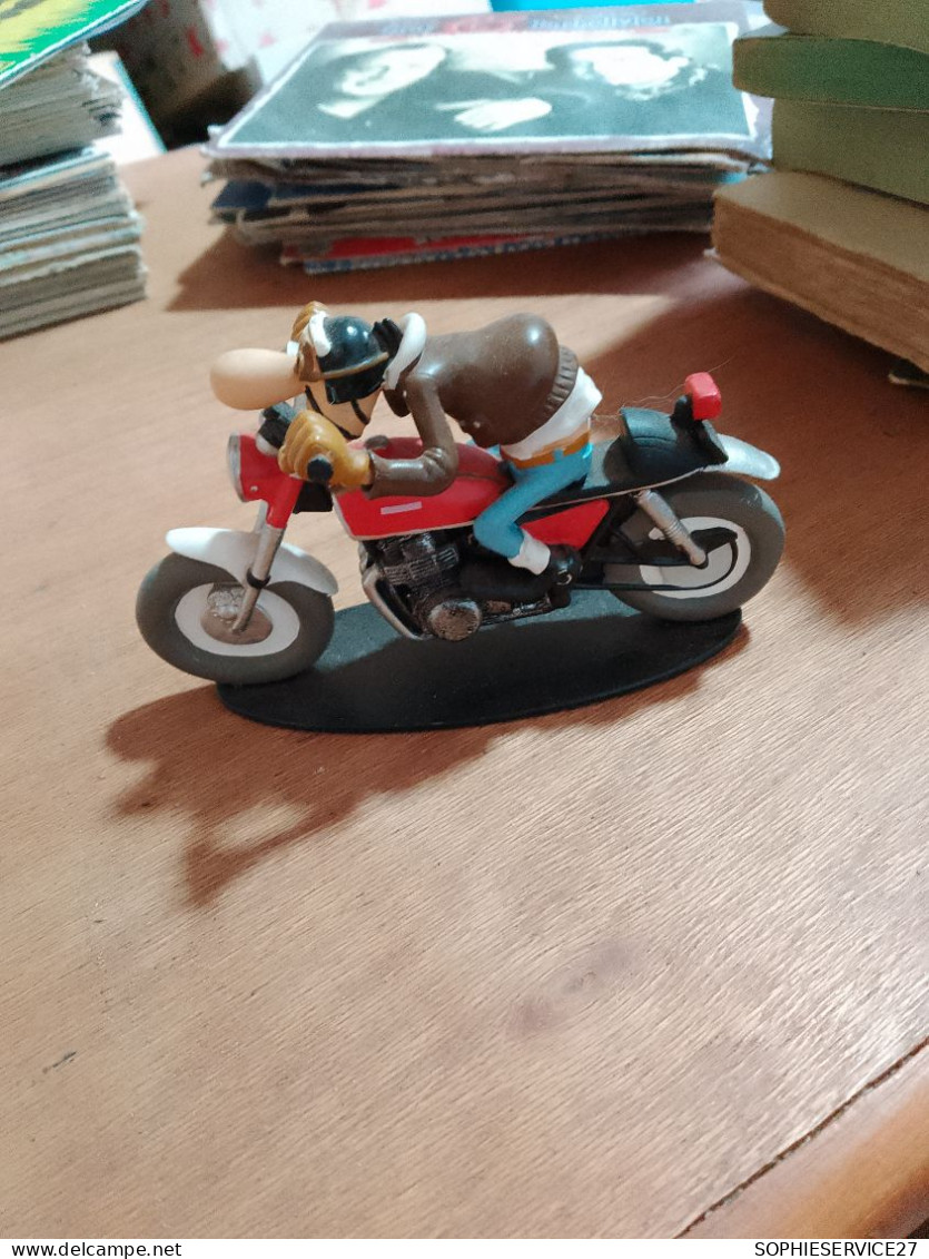 T2 // FIGURINE JOE BAR TEAM  / HONDA CB 750 - Autres & Non Classés