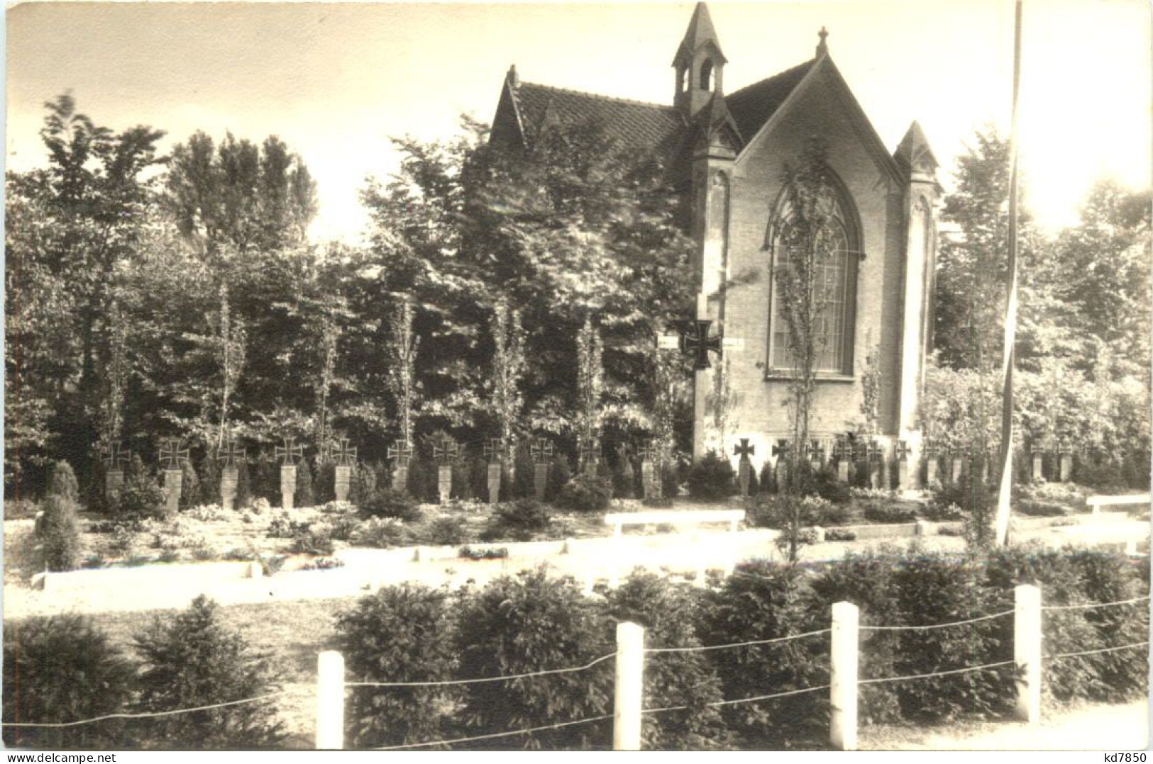 Delft - Heldenfriedhof - Delft