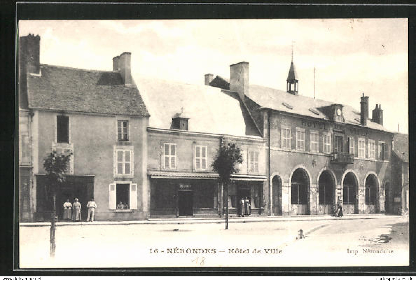 CPA Nérondes, Hôtel De Ville  - Nérondes