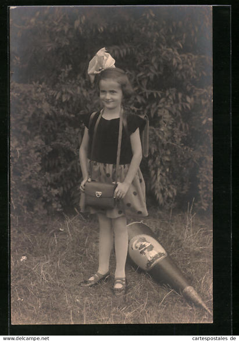 Foto-AK Mädchen Neben Zuckertüte Zum Schulanfang, 1926  - Primero Día De Escuela