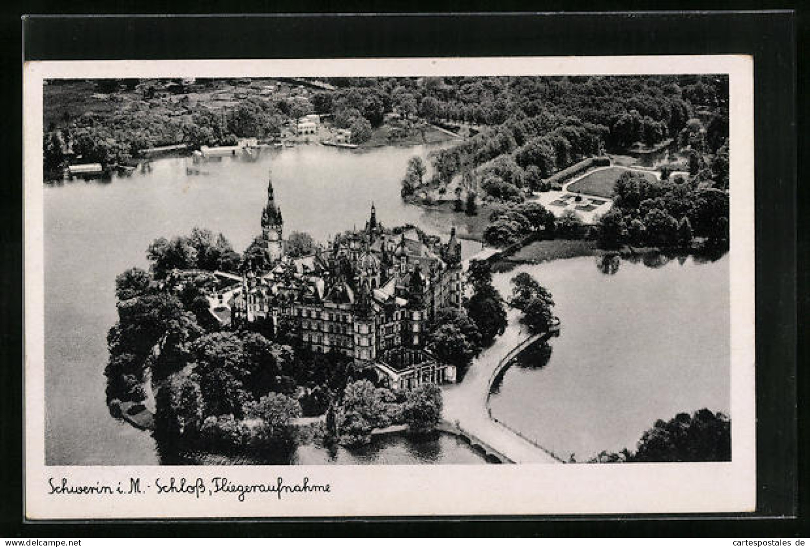 AK Schwerin I. M., Schloss, Fliegeraufnahme  - Schwerin