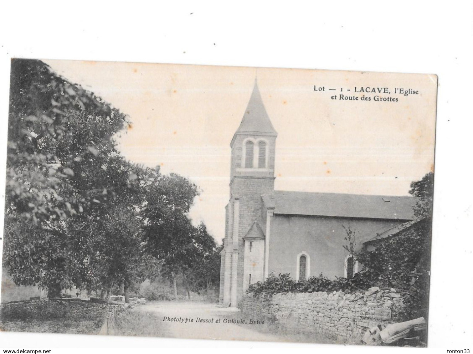 LACAVE - 46 -  L'Eglise Et Route Des Grottes   - TOUL 5 - - Lacave