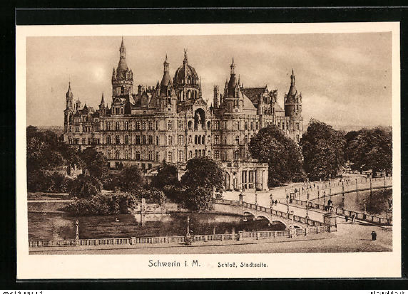 AK Schwerin, Schloss, Stadtseite  - Schwerin