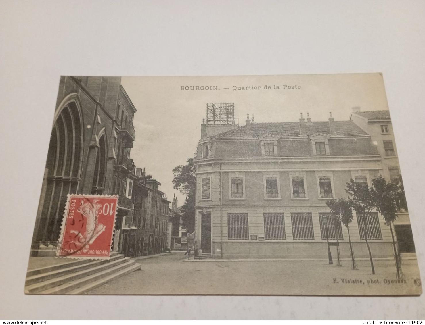 H11/440- Quartier De La Poste - Bourgoin