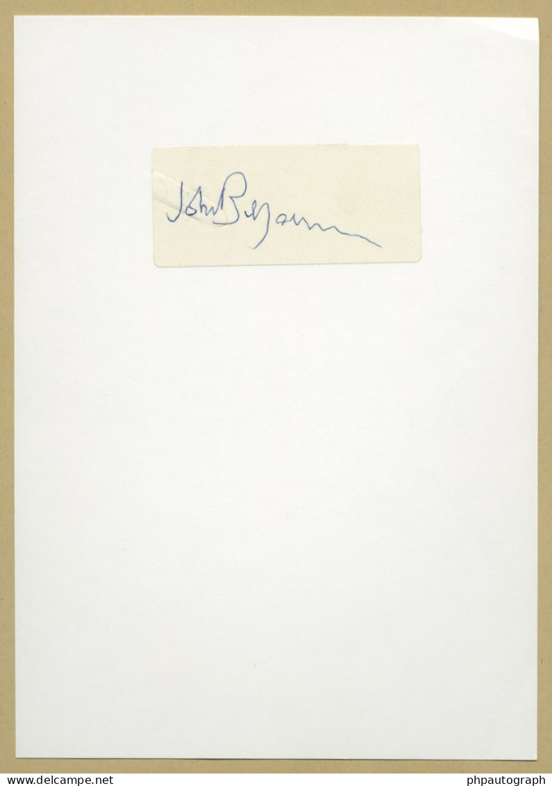 John Betjeman (1906-1984) - English Poet - Rare Signed Sticker + Photo - 1983 - Schrijvers