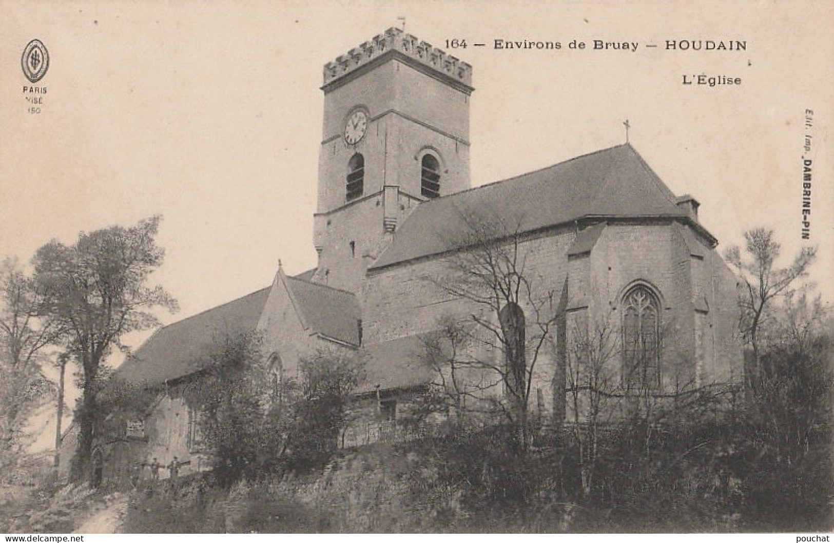 R9-62) ENVIRONS DE BRUAY - HOUDAIN - L 'GLISE - (PETITE ANIMATION - PERSONNAGES - 2 SCANS) - Houdain