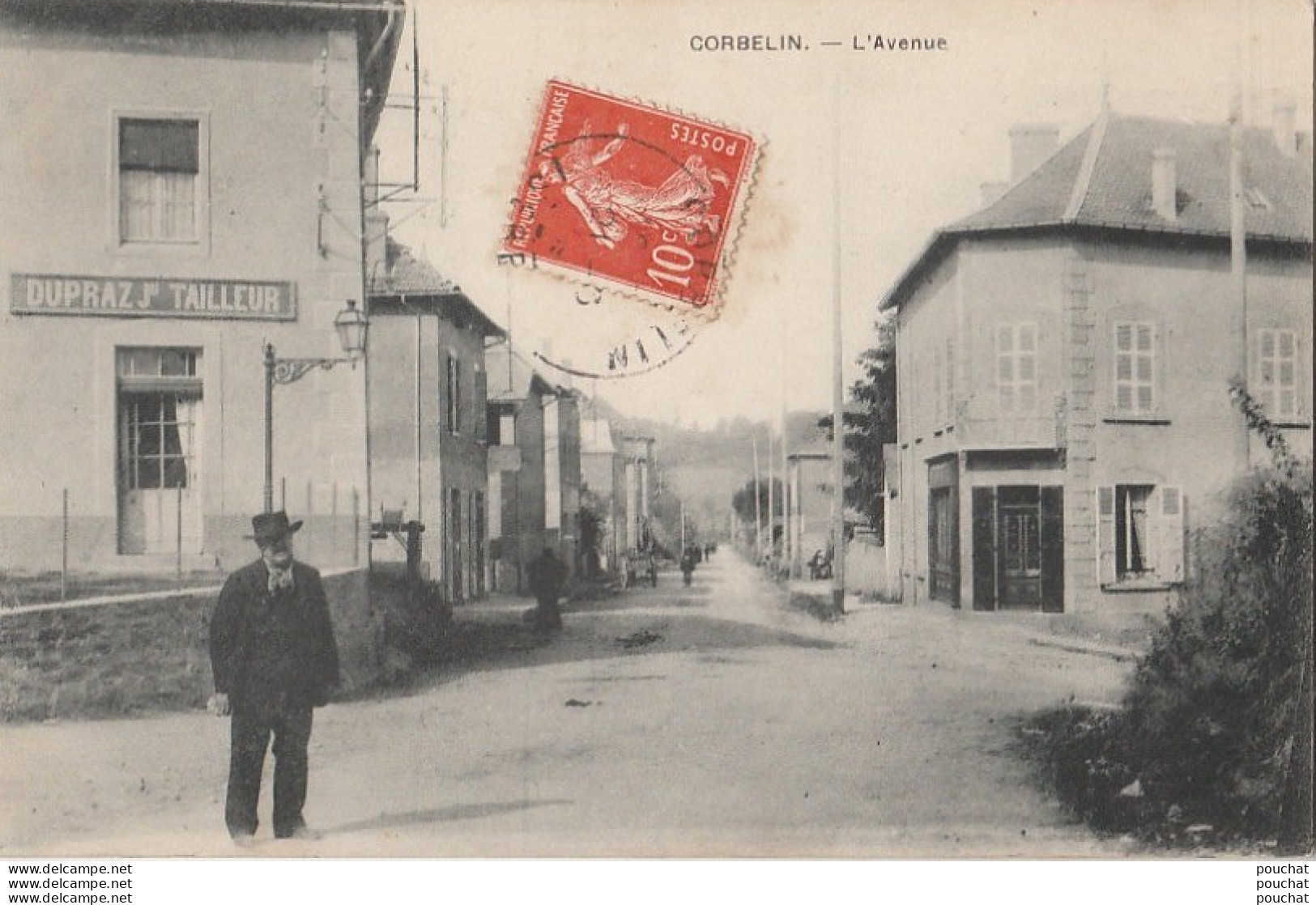 I7-38) CORBELIN - L'AVENUE - (ANIMEE - HABITANT - DUPRAZ TAILLEUR) - Corbelin