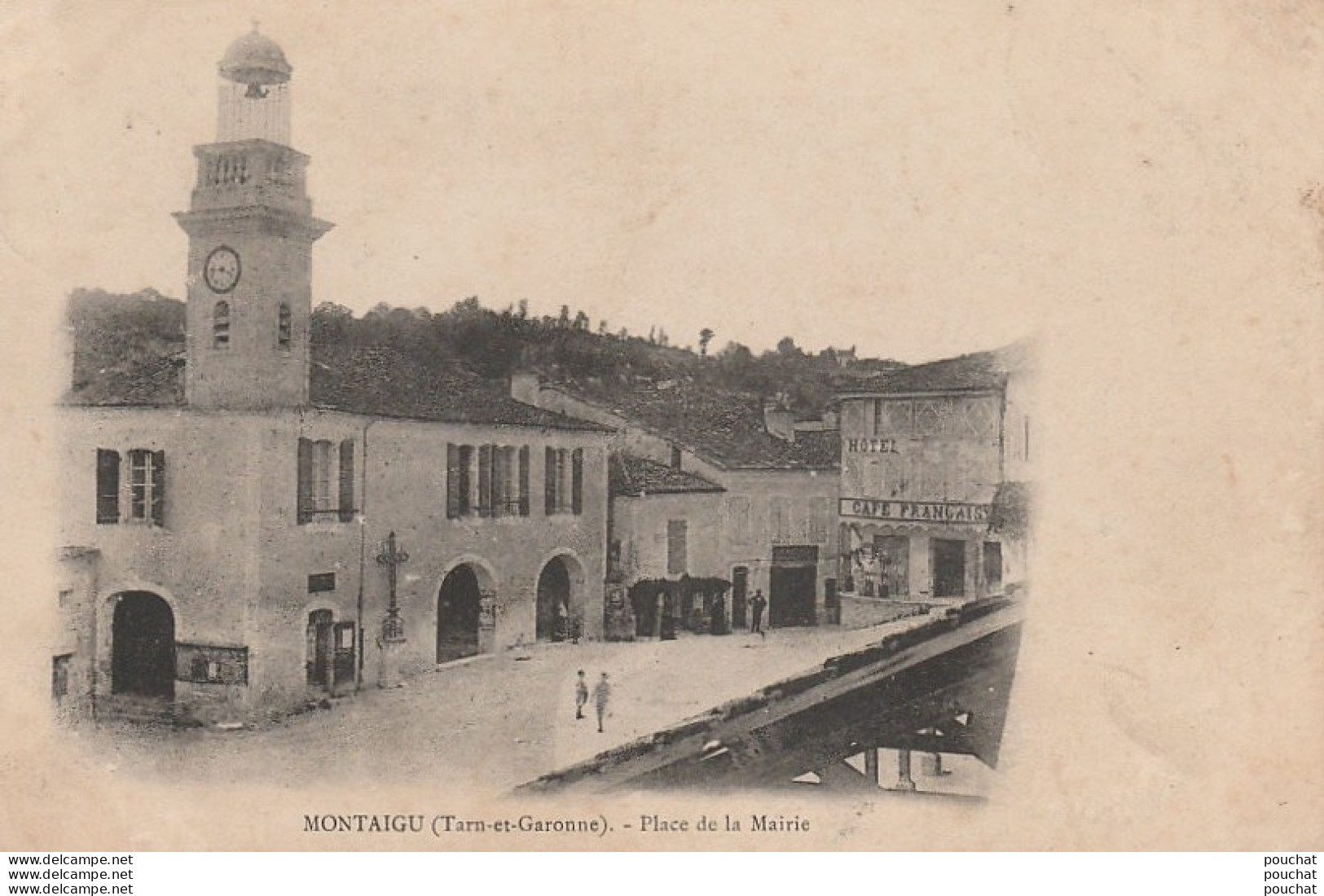 J9- 82) MONTAIGU (TARN ET GARONNE) PLACE DE LA MAIRIE - (2 SCANS) - Montaigu De Quercy