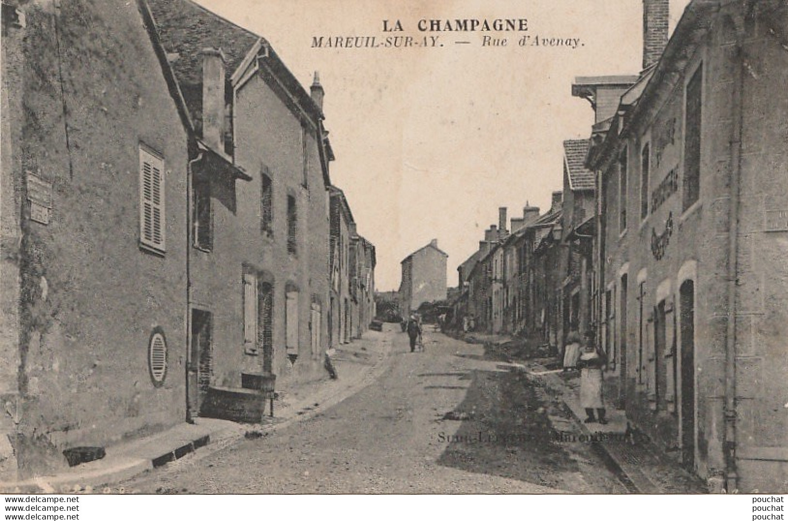 K7-51) MAREUIL SUR AY :(LA CHAMPAGNE) RUE D' AVENAY - (ANIMEE - HABITANTS - 2 SCANS) - Mareuil-sur-Ay