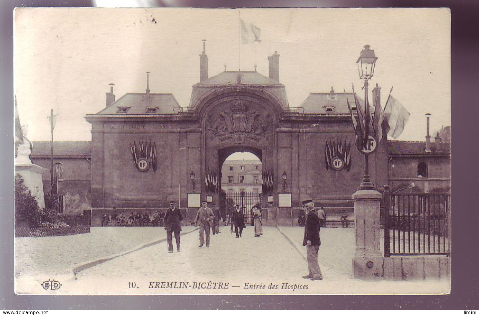 94 - KREMLIN-BICETRE - ENTREE DES HOSPICES - ANIMEE -  - Kremlin Bicetre