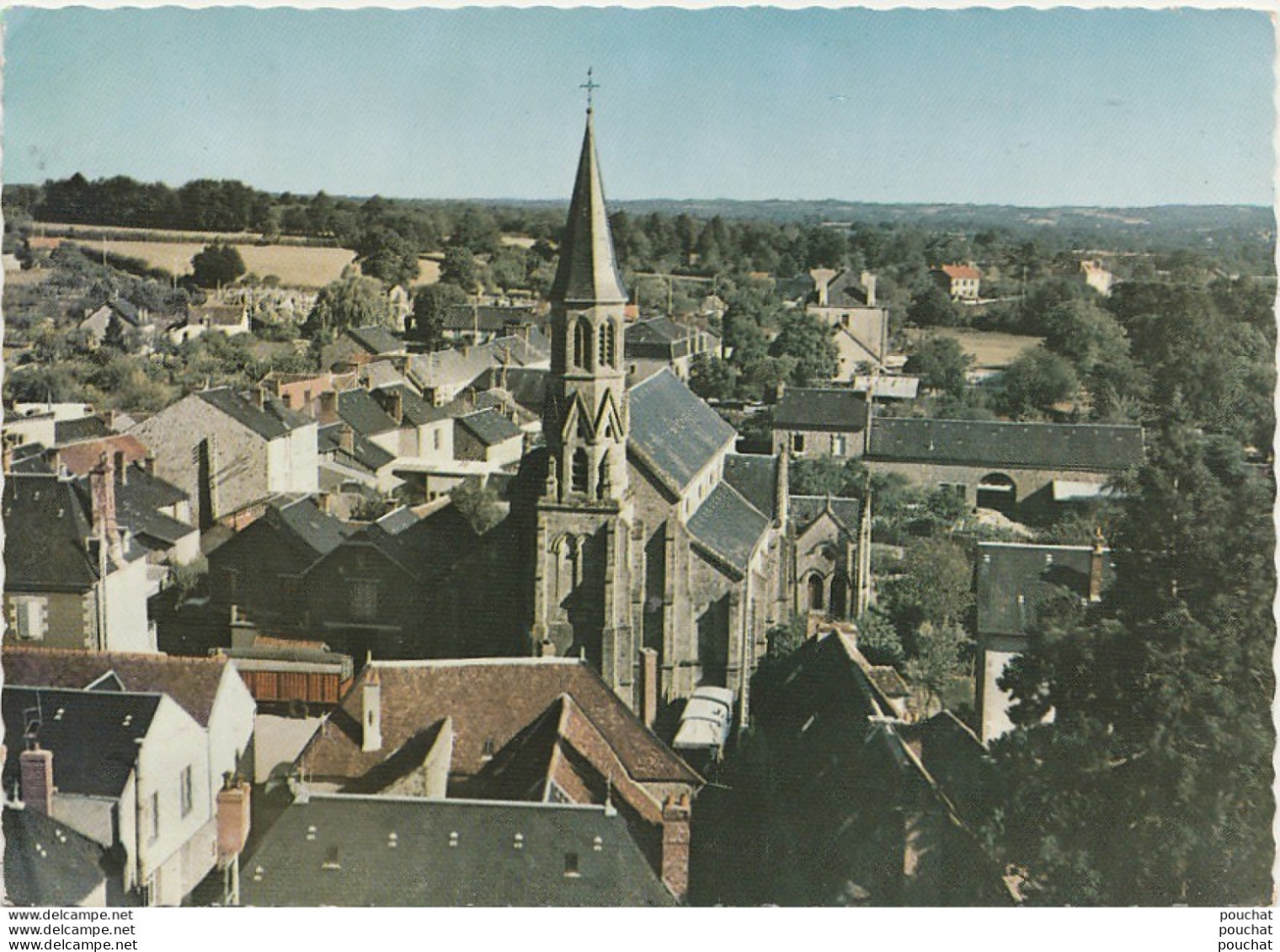 L26-87) SAINT SULPICE LES FEUILLES (HAUTE VIENNE) L' EGLISE - (OBLITERATION DE 1969 - 2 SCANS) - Saint Sulpice Les Feuilles