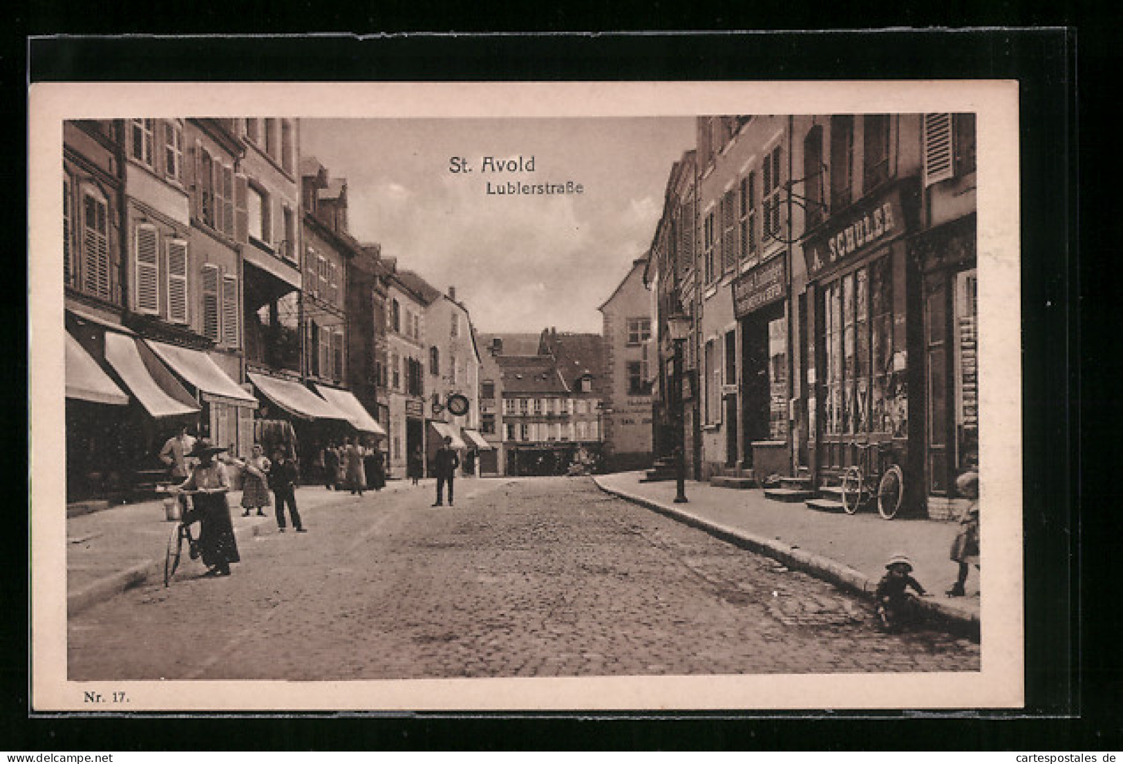 CPA St. Avold, Lublerstrasse Avec Des Passants  - Saint-Avold